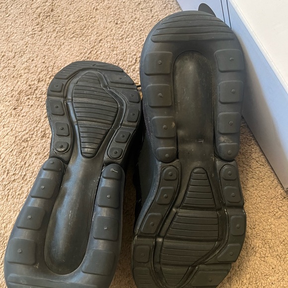 Air Max 270 - Picture 4 of 5